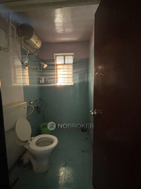 Single Room for Male In 2 BHK  In Selene Park  In Selene Park