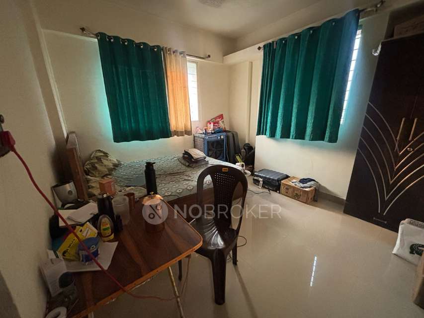 Single Room for Male In 2 BHK  In Selene Park  In Selene Park