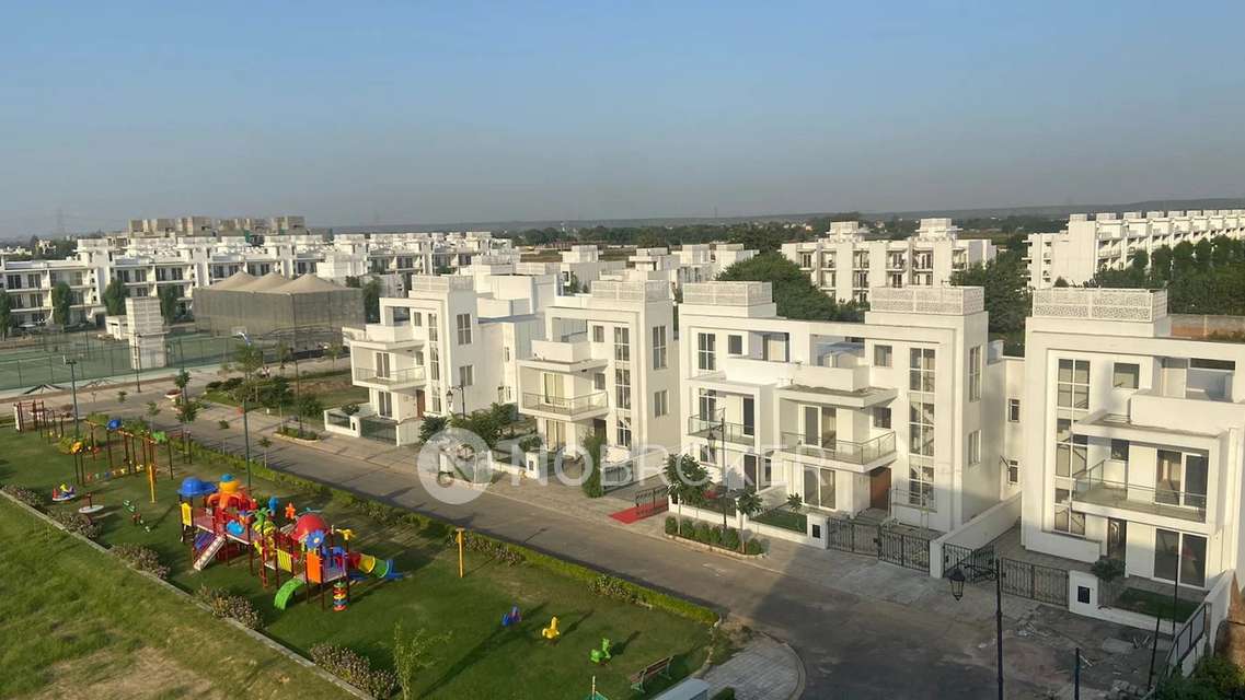 2 BHK Flat In Central Park , Sohna for Rent  In Sector 32
