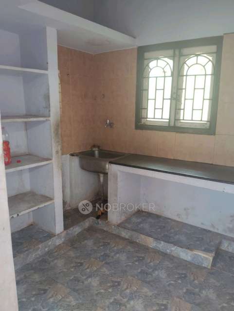 2 BHK Flat In Gaffar Manzil for Rent  In 1358, Kavankarai, Puzhal, Chennai, Tamil Nadu 600066, India