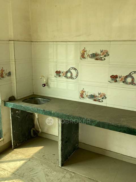 1 RK Flat In Fatima Manzil for Rent  In Mumbra