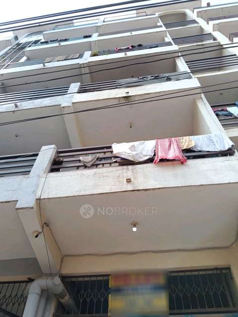 1 BHK Flat In Tejpal Appartment for Rent  In Sector 61
