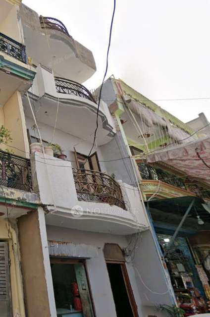 1 RK Flat In Standlone Building for Rent  In Sector 73