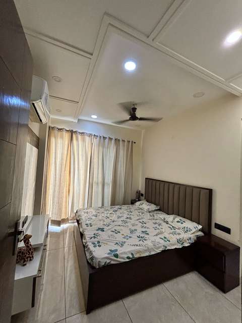 2 BHK Flat For Sale  In Bharat Nagar