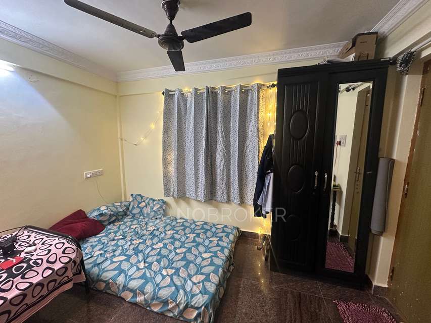 1 RK Flat In 209 for Rent  In Vishal Mega Mart