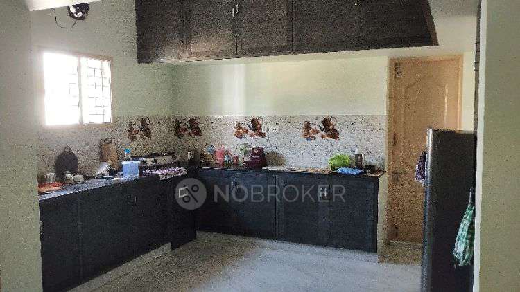 Shared Room for Female In 3 BHK  In Ap In Kattupakkam