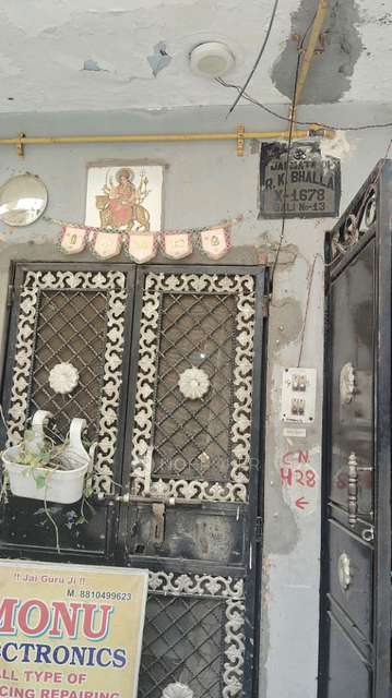 4+ BHK House For Sale  In A-1637, Rajgarh Colony, Seelampur, New Delhi, Delhi, 110031, India