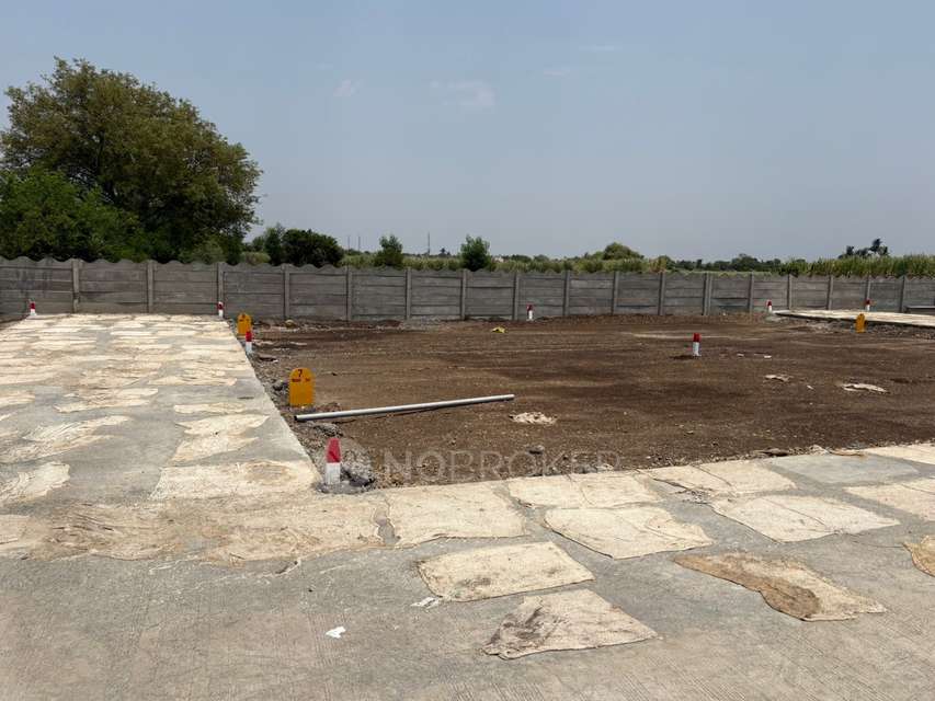 Plot For Sale  In Shikrapur