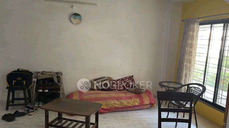 Single Room for Male In 3 BHK  In Surobhi Park In Aundh