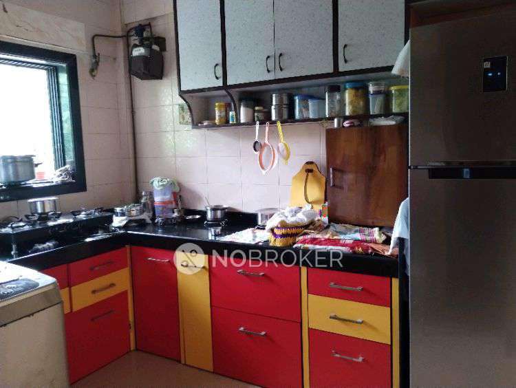 1 BHK Flat In Mohan Nagar Chs For Sale  In Dahanukar Wadi