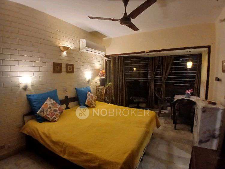 1 RK House for Rent  In 155, Block 40, Chittarajan Park, New Delhi, Delhi 110019, India