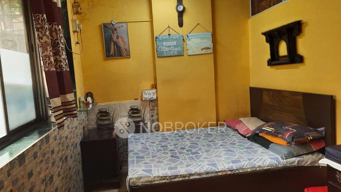 1 BHK Flat In Shree Bhaveshwar Bhuvan, Dadar for Rent  In Dadar West
