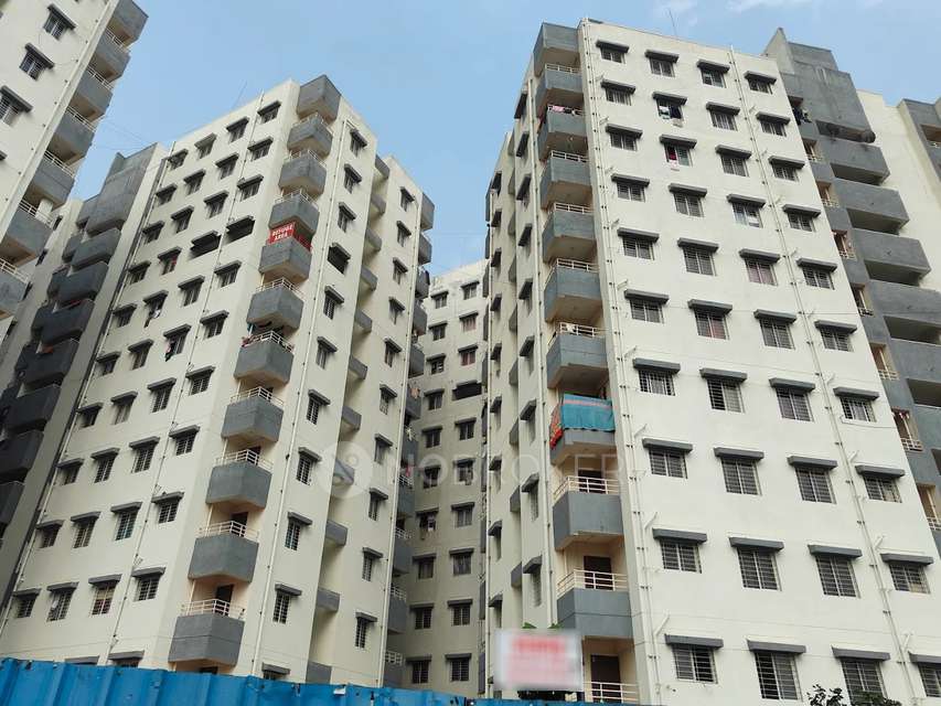 Single Room for Female In 1 BHK  In Rajgad Mahda 340project Hadapsar In Hadapsar