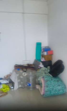 Single Room for Female In 1 BHK  In Rajgad Mahda 340project Hadapsar In Hadapsar