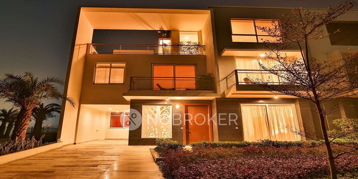 1 BHK Flat In Godrej Golf Link Suits For Sale  In Gulistanpur