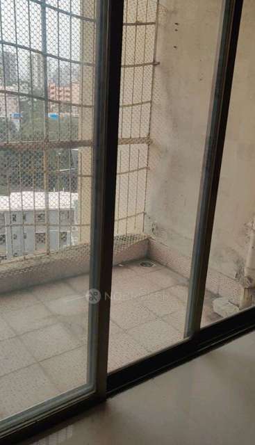 2 BHK Flat In Madina Tower Chs For Sale  In Malad West