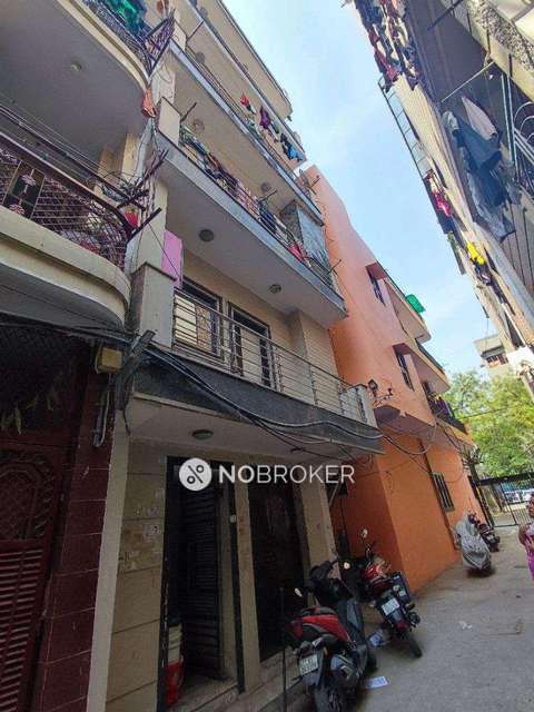 3 BHK Flat In Maharana Pratab Enclave For Sale  In Shakurpur, 