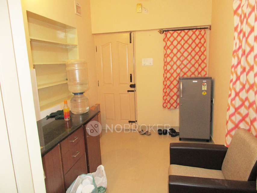1 RK Flat In Sb for Rent  In Murugeshpalya