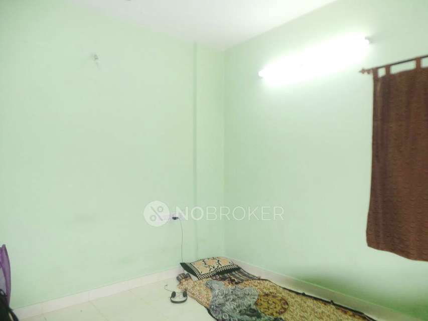 3 BHK Flat In Pariwar Palace For Sale  In Bommanahalli