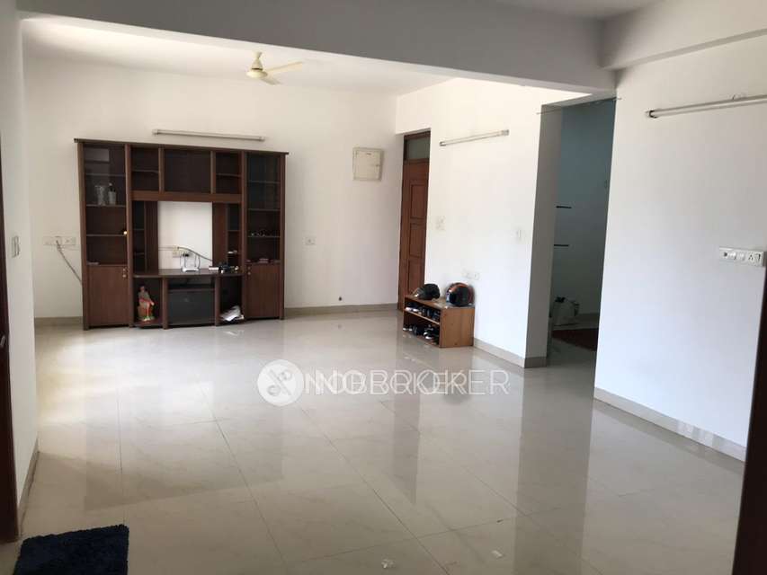 2 BHK Flat In Acs Meghana And Shalini Towers for Rent  In Banashankari