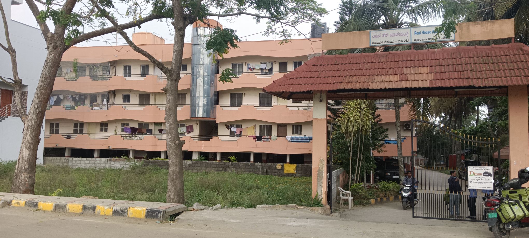 Realhome Stylish Apartments