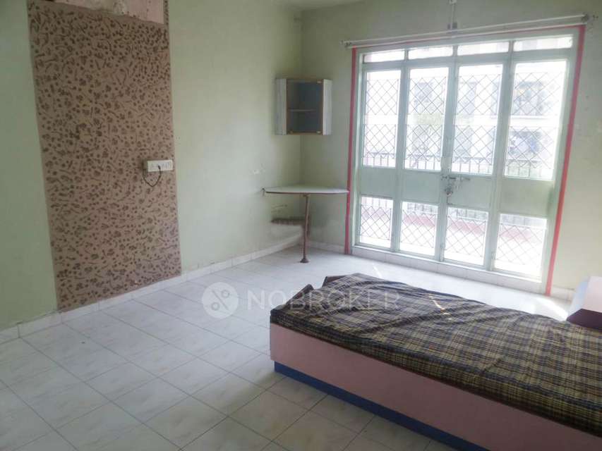 2 BHK Flat In Radiant Paradise for Rent  In Wanowrie