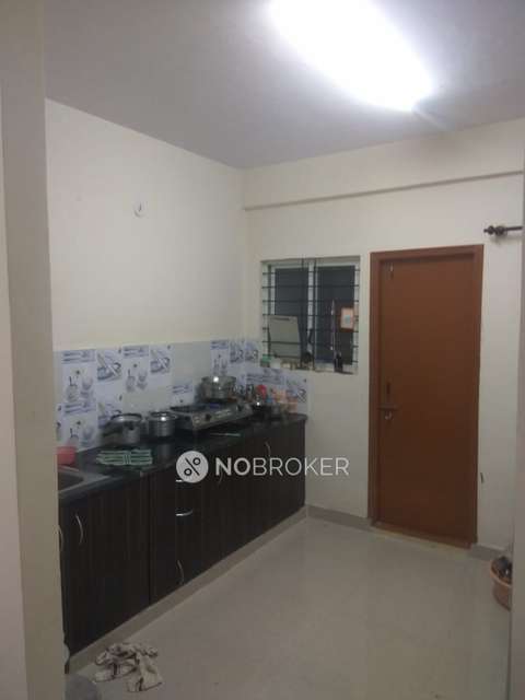 2 BHK Flat In Prabhavathi Lotus For Sale  In Bommanahalli