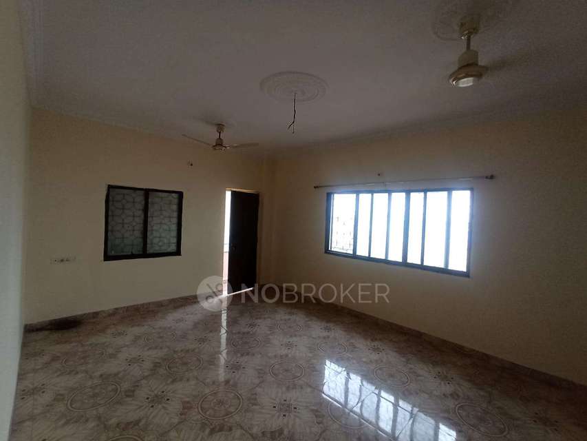 2 BHK Flat In Meenakshi Building for Rent  In Mundhwa