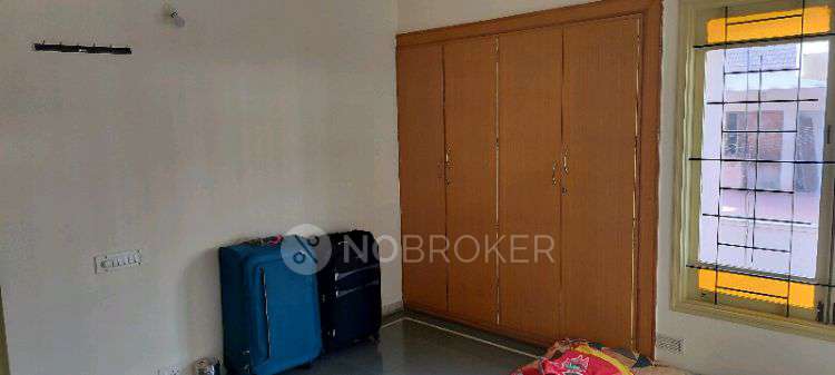 2 BHK Flat In Siddhi Apts,pampamahakavi Road,bangalore for Rent  In No 36, Pampa Mahakavi Road, Near-bank Of Maharashtra, Chamarajpet, Pampa Mahakavi Rd, Chikkanna Garden, Shankarapura, Bengaluru, Karnataka 560004, India