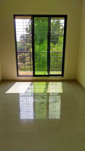 2 BHK Flat In Green Acres Co Op Housing Society For Sale  In Wakadi
