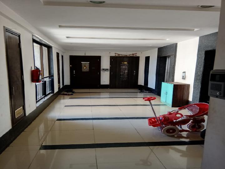 Lodha iris Thane West, Thane Without Brokerage Semifurnished 2 BHK