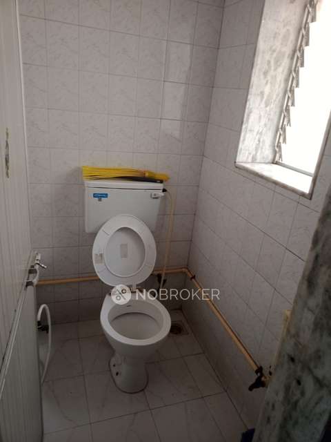 2 BHK Flat In Bhanumati Cooperative Housing Society For Sale  In Goregaon West