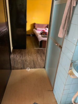 2 BHK Flat In Shri Goverdhan Cooperative Society For Sale  In Mulund West