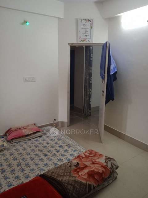 2 BHK Flat In Jhr Apartments Block 1 For Sale  In Ramamurthy Nagar