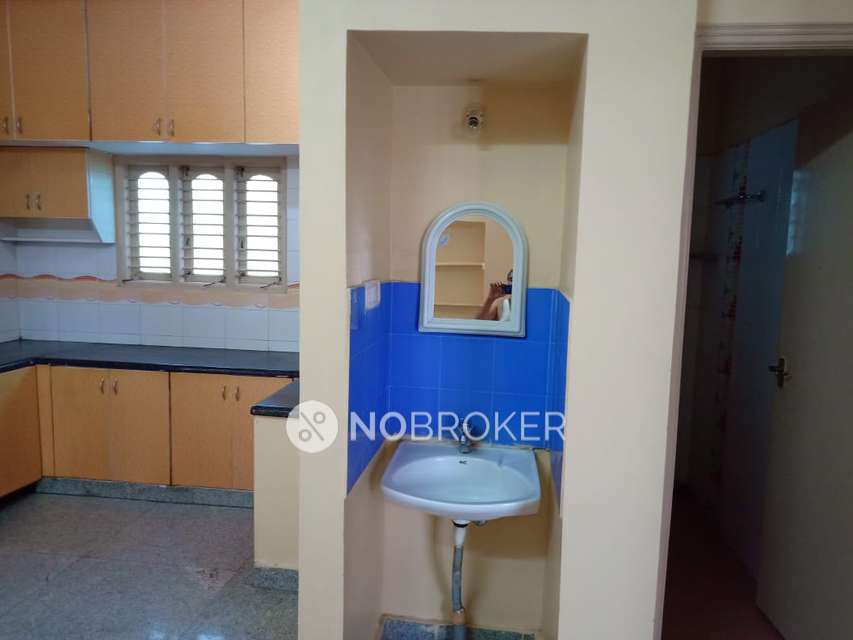 Independent House Basavanagar Rent WITHOUT BROKERAGE Semifurnished 2