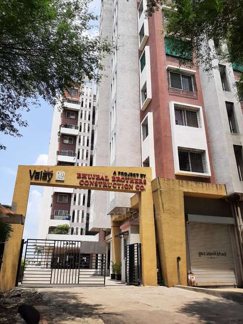 2 BHK Flat In Bhujbal Valay For Sale  In Hadapsar