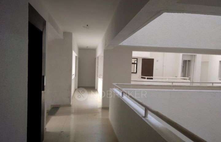 2 BHK Flat In Palm Atlantis for Rent  In Wagholi
