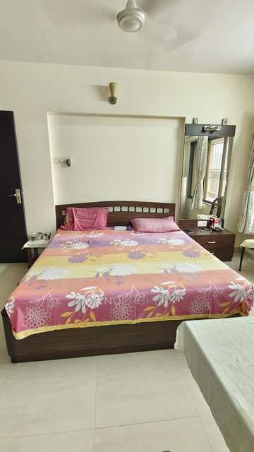 3 BHK Flat In Varun Garden Chs For Sale  In Thane West