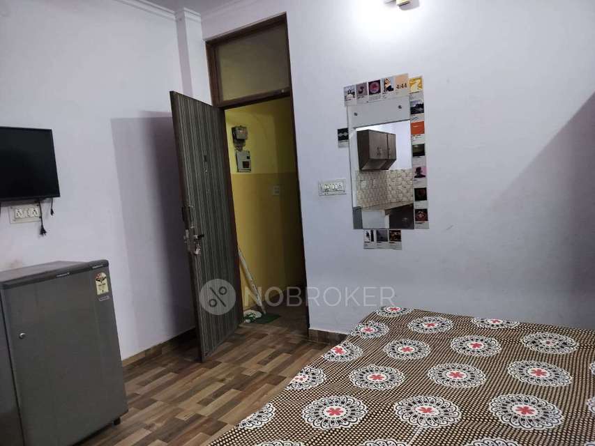 1 RK Flat In Standalone Building  for Rent  In Sector 24