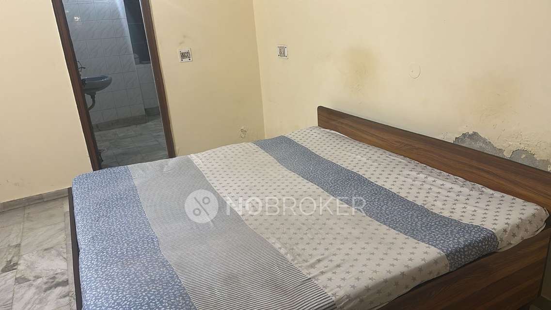 1 BHK Villa In Gated Community Villa for Rent  In Sector 4