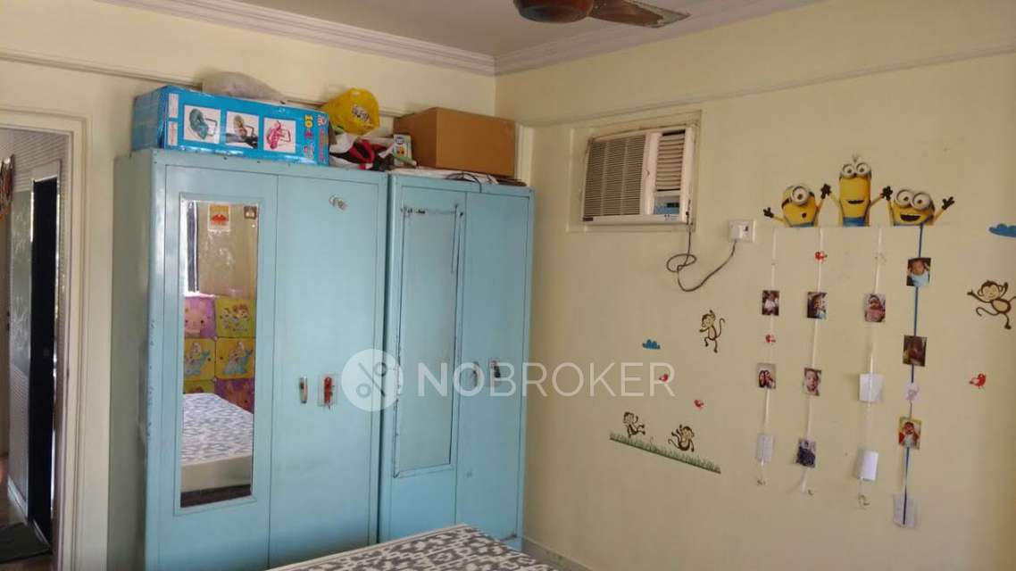 2 BHK Flat In Sanjana Mansion For Sale  In Kandivali West