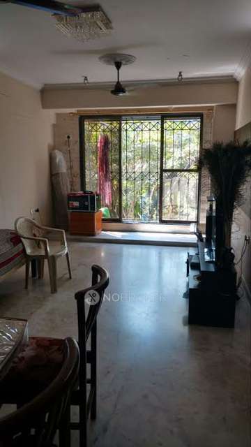 2 BHK Flat In Sanjana Mansion For Sale  In Kandivali West