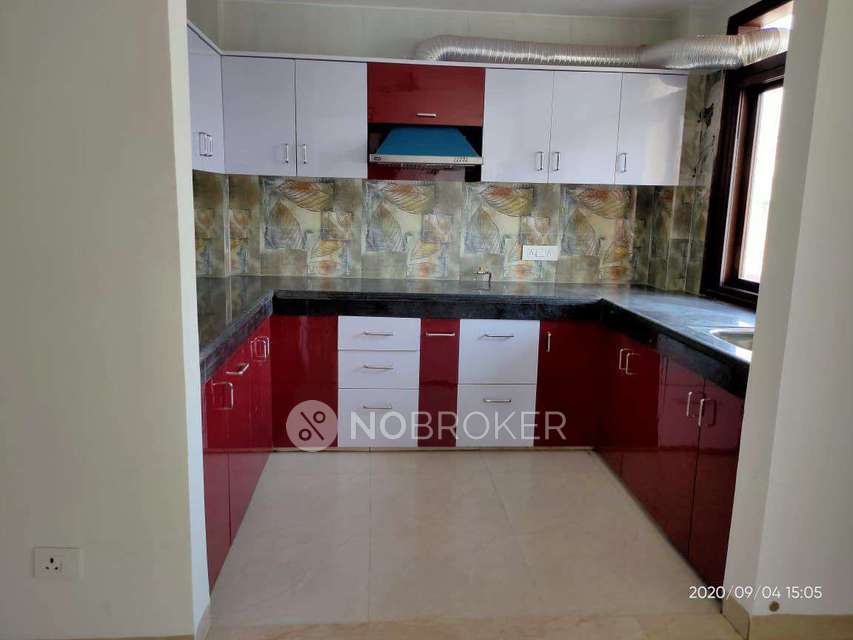 3 BHK Flat In Standalone Building  for Rent  In Dlf Phase 2