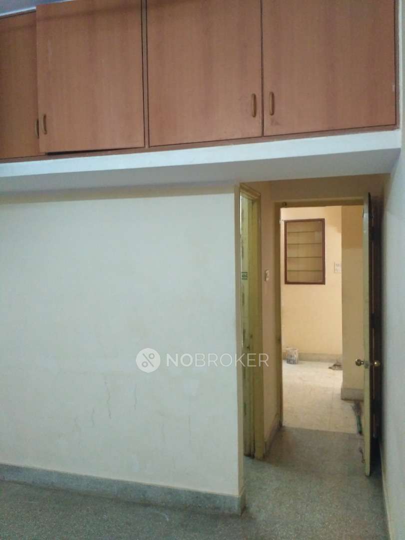 Independent House BTM Layout Rent WITHOUT BROKERAGE Semifurnished 2