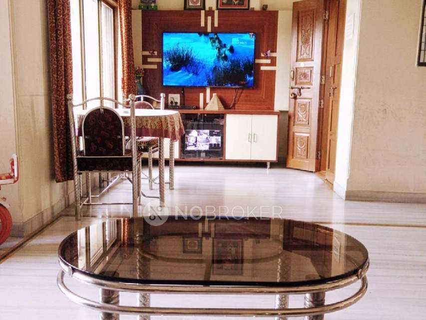 4+ BHK Flat For Sale  In Ulhasnagar