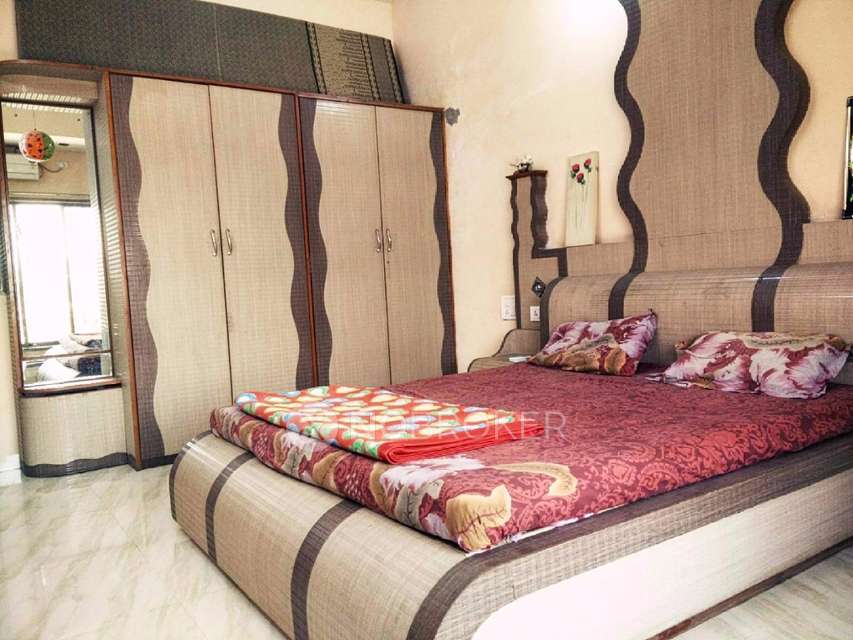 4+ BHK Flat For Sale  In Ulhasnagar