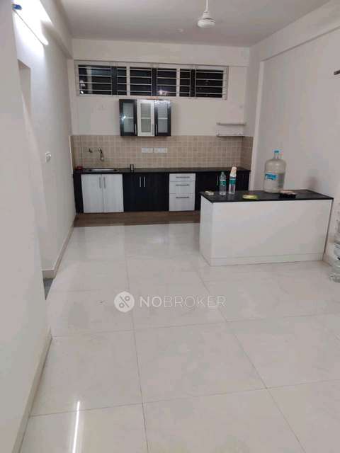 2 BHK Flat In Standalone Building  for Rent  In Haralur Road ( No Lift ) 