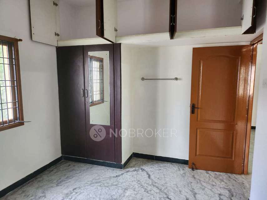 2 BHK Flat In Nathan Flat for Rent  In 5421a Bharathi Street