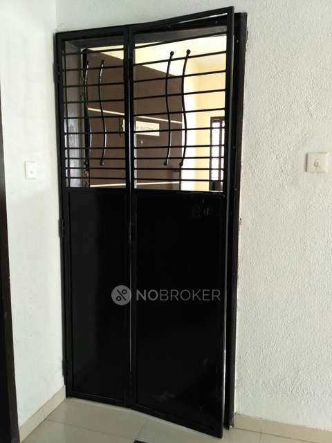 2 BHK Flat In Mantra Majestique Fifth Avenue for Rent  In Hadapsar