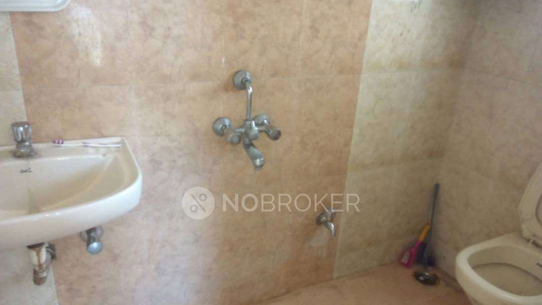 2 BHK Flat In Roma Galaxy Co. Op. Hsg. Society for Rent  In Pimple Saudagar